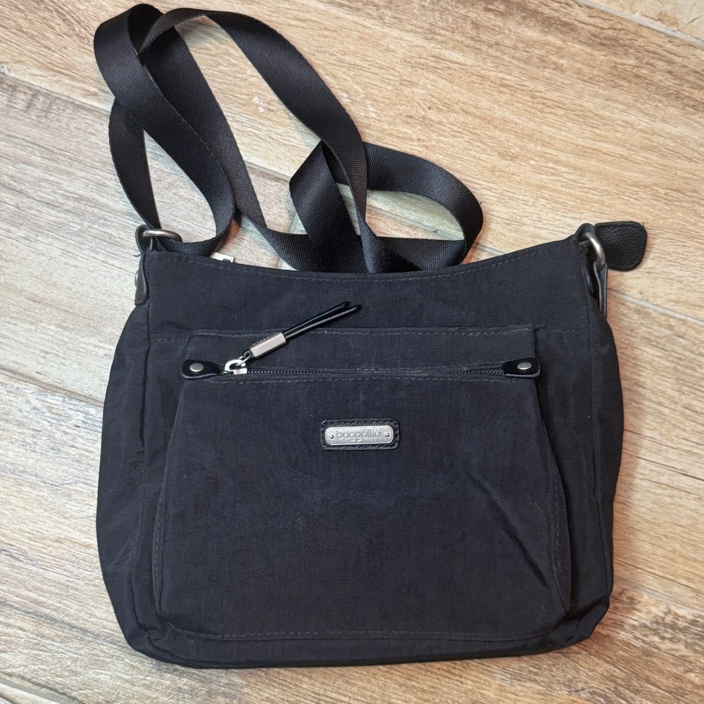 Baggallini Black Nylon Crossbody Bag Adjustable Strap Multi-Pocket Travel Purse